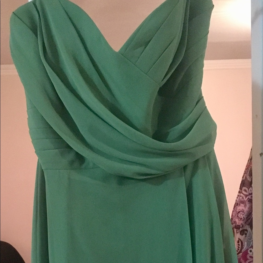 Bill Levkoff pageant or bridesmaid gown